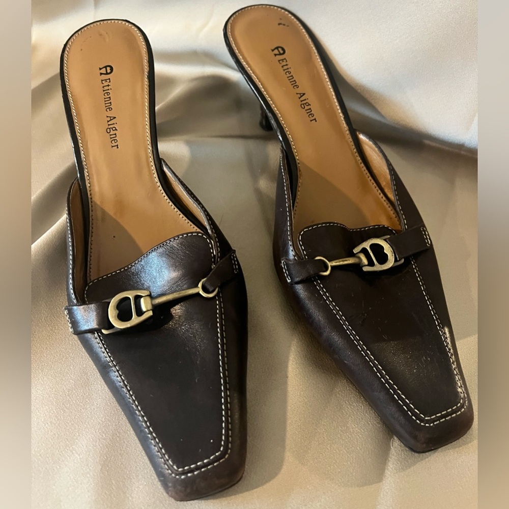 Ettienne Aigbee Brown low heels, size 7M